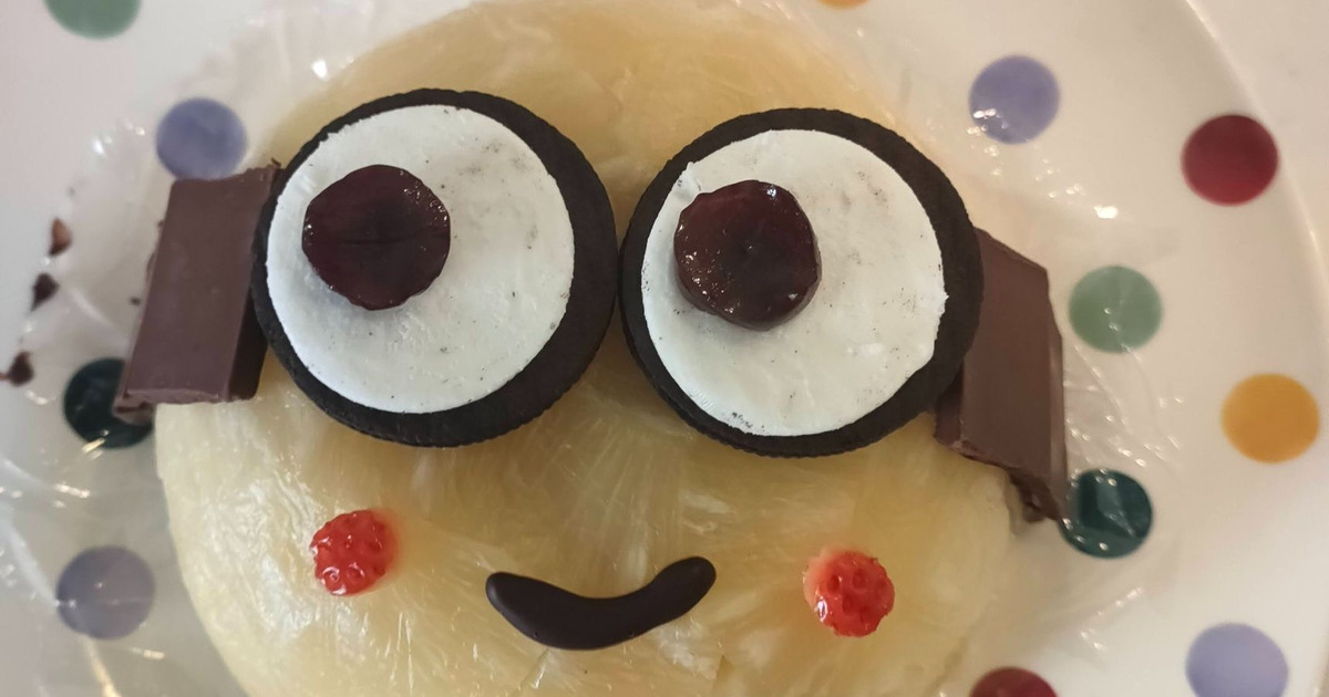 ひんやりミニオンズケーキ 黄色は で 暮らしニスタ