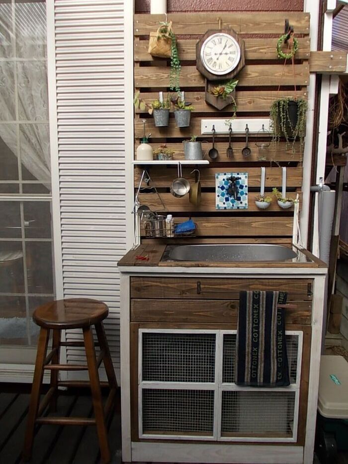 エアコン室外機カバーを簡単diy 日除け 雪よけ 目隠しなどメリットがいっぱい 暮らしニスタ エアコン室外機カバーを簡単diy 日除け 雪よけ 目隠しなどメリットがいっぱい 暮らしニスタ