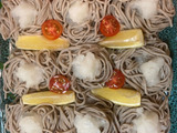 おろし蕎麦にレモンをかけて食べてみてください♪