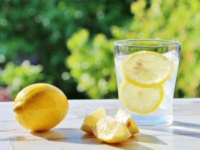 手作りレモン水の作り方