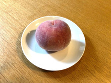 桃を丸ごと冷凍してみたら…3つのメリットを発見！