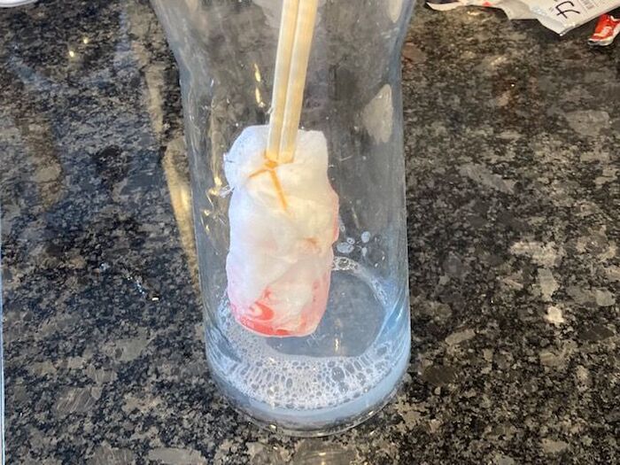 ヤクルトの容器とフタ 飲み終わっても捨てないで キッチンで意外な家事ラクグッズに 暮らしニスタ ヤクルトの容器とフタ 飲み終わっても捨てないで キッチンで意外な家事ラクグッズに 暮らしニスタ