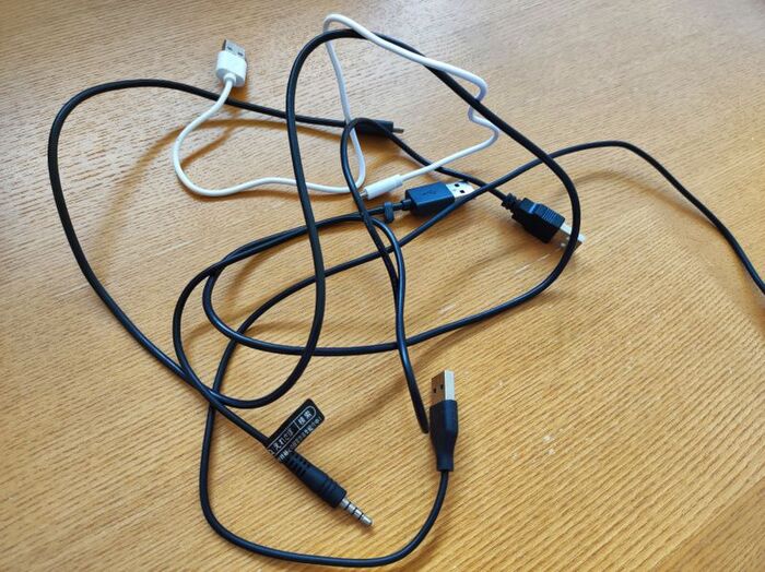 意外と知らない ダブルクリップはこの部分を外すとさらに便利に活用できます 暮らしニスタ 意外と知らない ダブルクリップはこの部分を外すとさらに便利に活用できます 暮らしニスタ