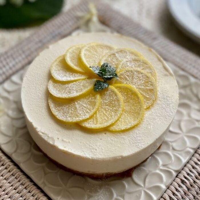 夏仕様deさわやかなレモン風味のレアチーズケーキ