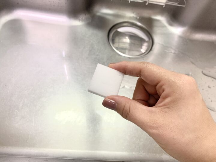 シンク掃除にメラミンスポンジがNGのワケとは?ピカピカのシンクをキープする正しい掃除法をご紹介!