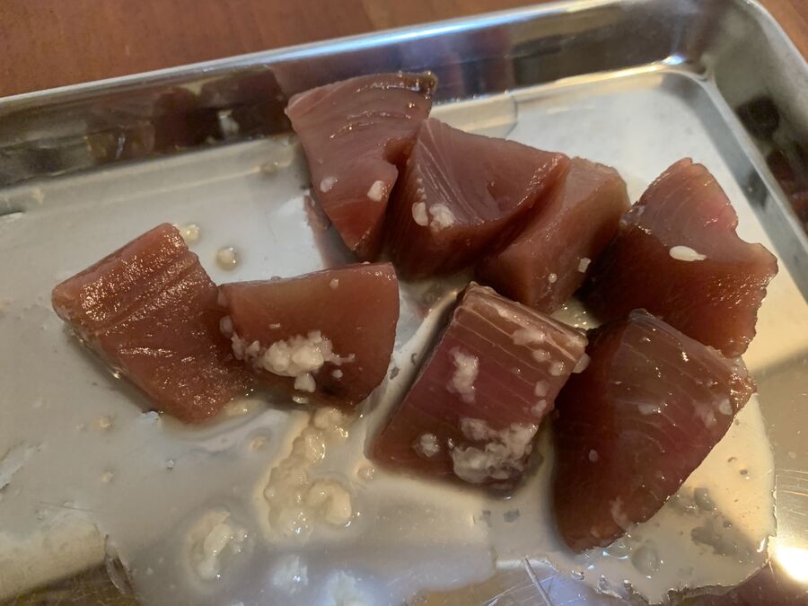 カツオのさく 刺身以外の活用法がマジでナイスアイディア 過ぎる 平野レミさんレシピをつくってみた 暮らしニスタ カツオのさく 刺身以外の活用法がマジでナイスアイディア 過ぎる 平野レミさんレシピをつくってみた 暮らしニスタ