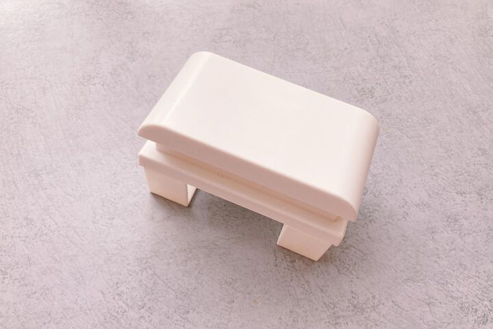 【セリア】白くて四角い台?実はよくあるアイテムのありそうでなかった進化タイプ♪