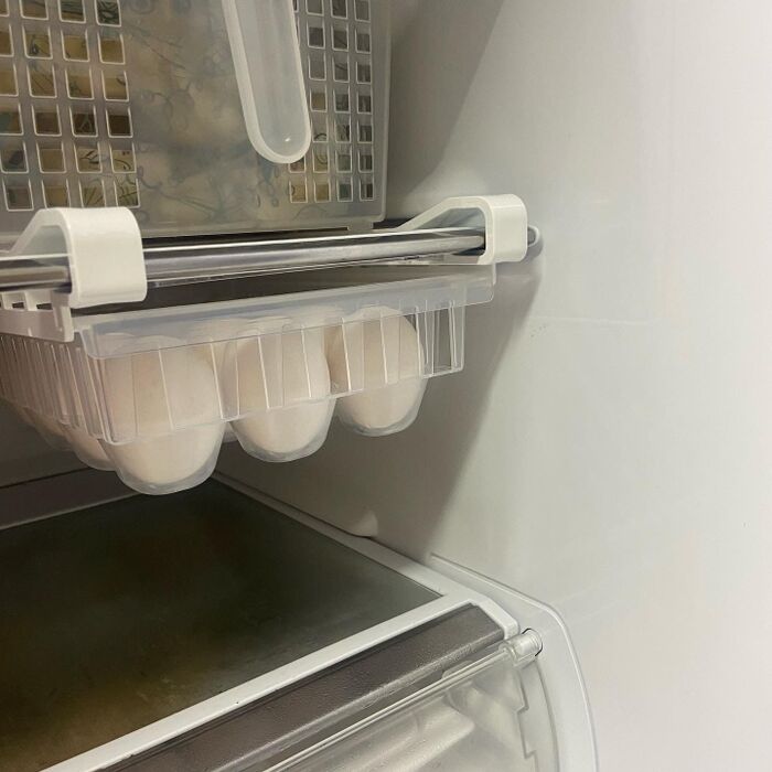 ダイソー新商品★冷蔵庫の中に卵を浮かせて収納するグッズ