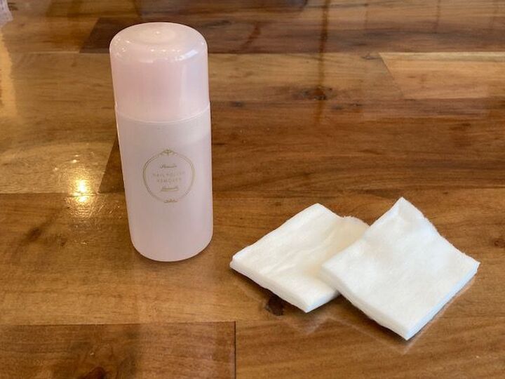 余った除光液、マニキュア落としだけじゃもったいない!しつこい家事を助けてくれる活用術いろいろ