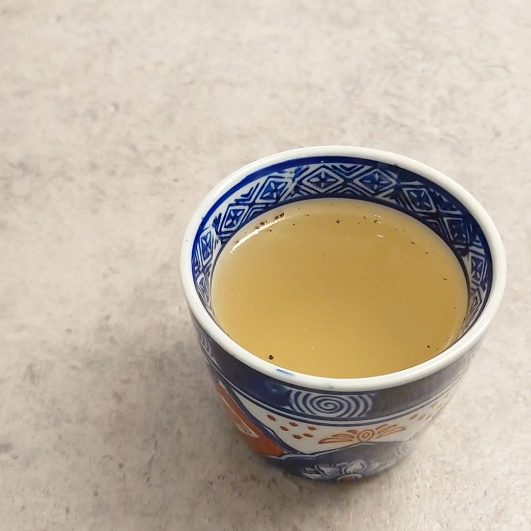 香ばしさと濃厚な魚のうまみが凝縮された出汁の完成！