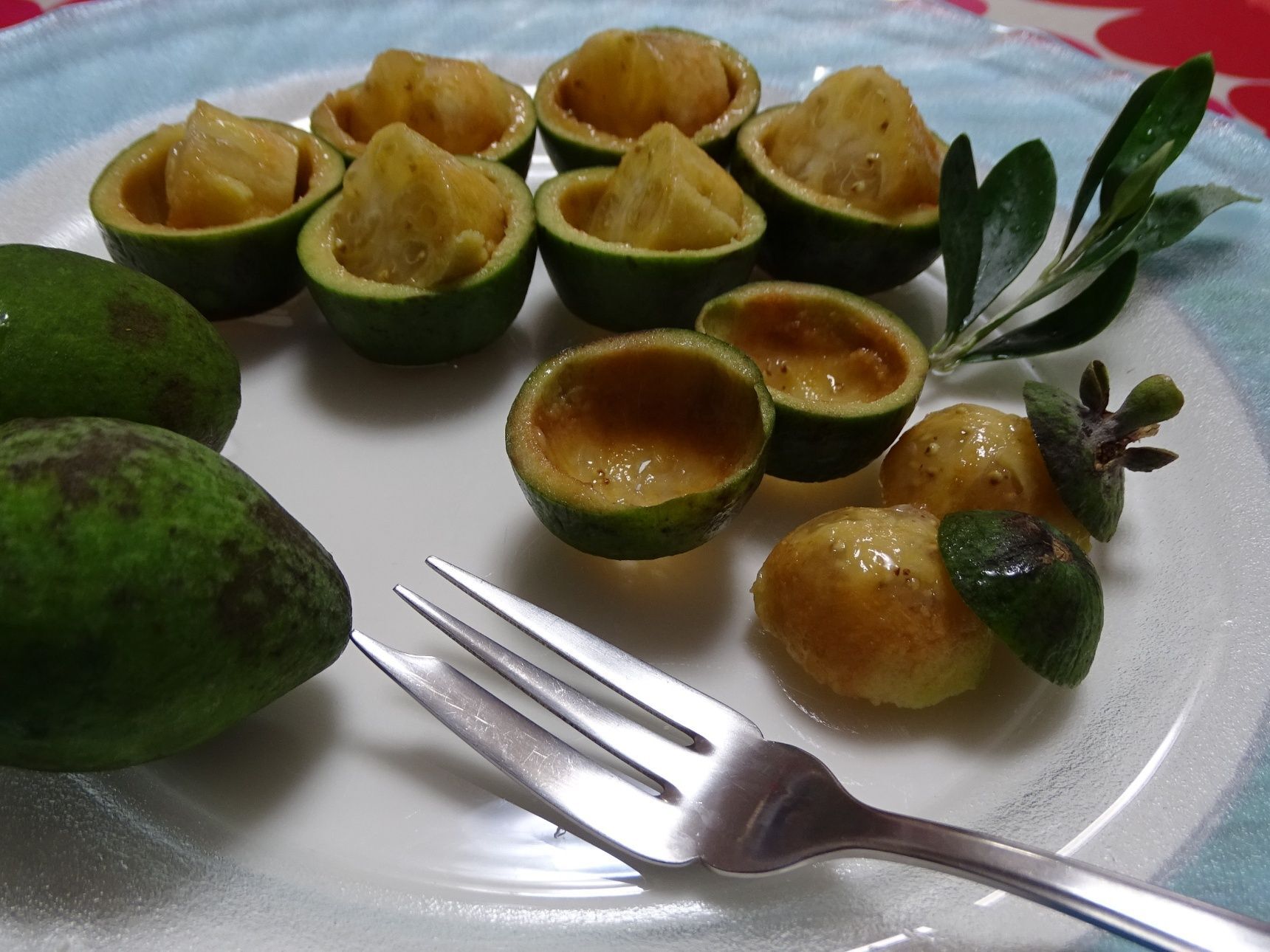 フェイジョア　Feijoa　食べてみた！！