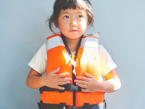 子ども用ライフジャケットの正しい選び方 おすすめ商品もチェック 暮らしニスタ 子ども用ライフジャケットの正しい選び方 おすすめ商品もチェック 暮らしニスタ
