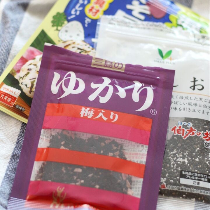 100均アイテム1つで解決!!袋もの調味料の収納方法