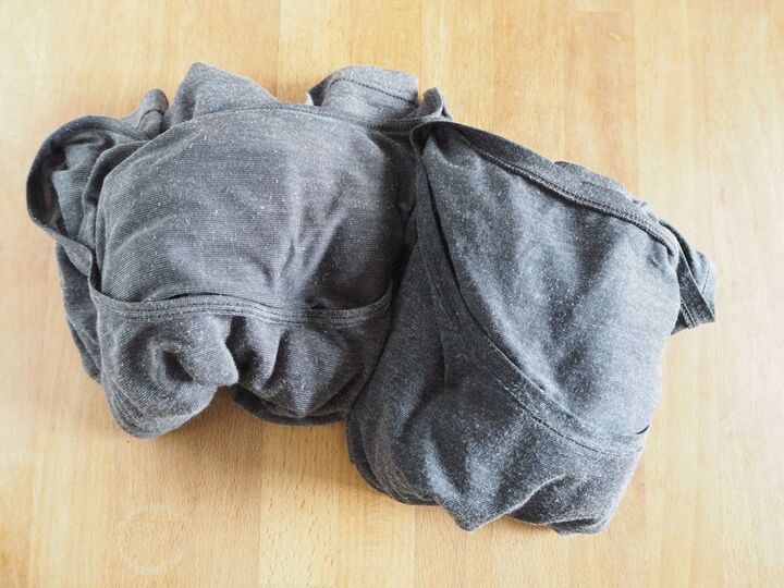 もう畳むの諦めた!!テロテロ素材「ヒートテック」はズボラ収納でスッキリ&見分けもつきやすい♡