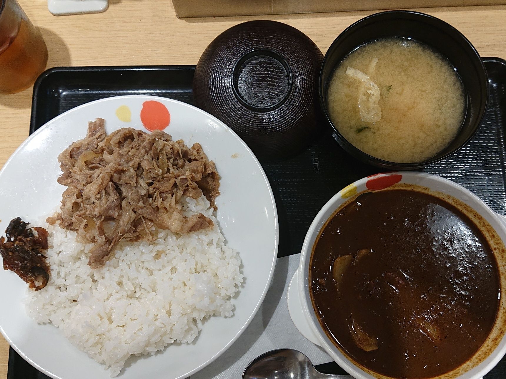 今日のお外lunch　すき屋　牛カレー