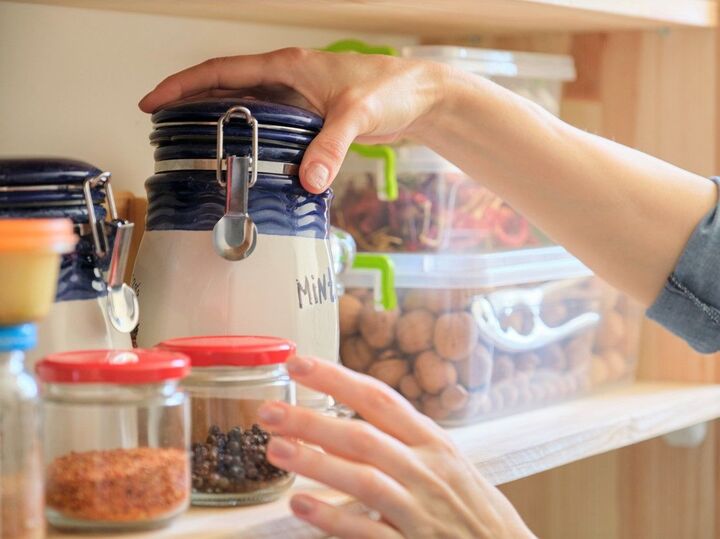 不動産系だから、つい考えてしまう。隠れストック品が「超・無駄」な理由【宅建士の家事ラクな家づくり⑨】