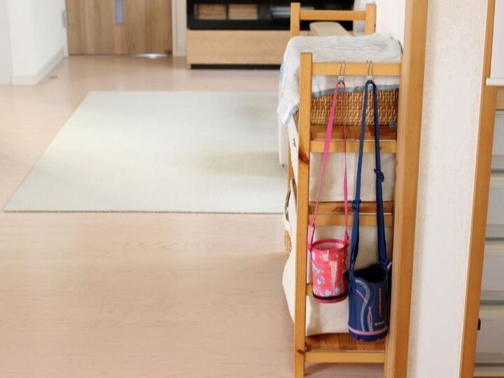 輪ゴム1本でできる!100均「S字フック」が落ちなくなるお助けワザ