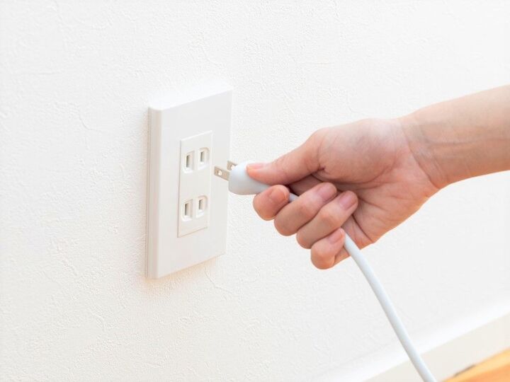 まさかの逆効果!!【電気代の節約】で絶対やっちゃダメなこと3つ!