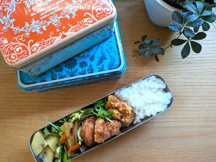 今人気のクッキー缶が活用できる!お弁当がもっとラク&便利になるテク3選、試してみた♪