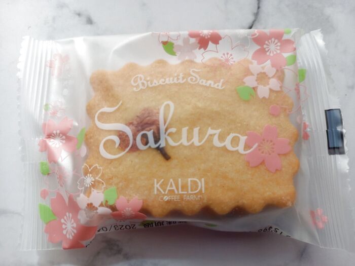 【KALDI】桜咲く春爛漫のカルディ―♪ビスキュイサンドさくら♡
