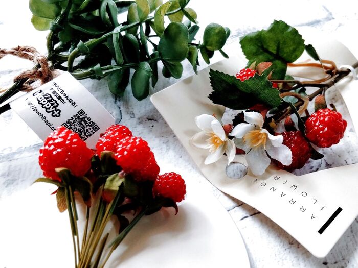 【セリア】凄く可愛い！食べる赤い宝石クランベリーの果実のお品が狙い目です♪