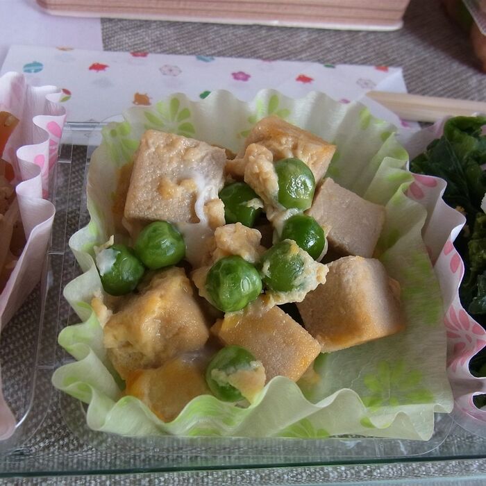 高野豆腐とグリンピースの卵とじ