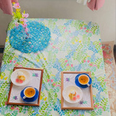 ラベンダー刺繍で、春らしいトレーに♪
