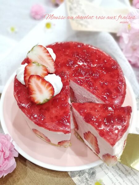 苺チョコでピンク可愛いムースケーキ♡