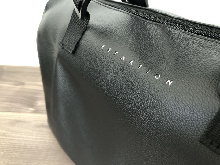 こ、これが付録…!!【エストネーション】ハイスぺ大容量バッグ。レザー調で高見えスゴーーー!!