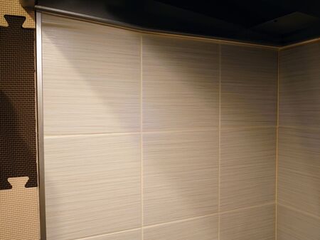 その1→右側は突っ張れるけど、左側に壁がない〜という場合は?