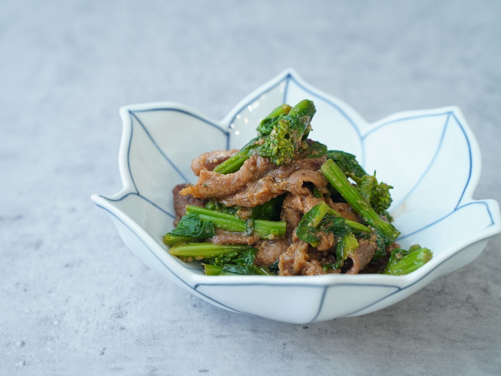 冷凍作り置き：牛肉と菜の花の炒め物