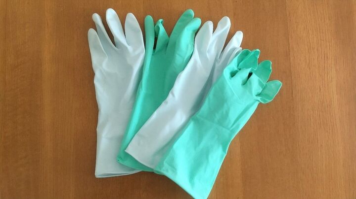 穴があいたゴム手袋、捨てたらもったいない!家事の便利グッズに&再び水仕事にも使える♪