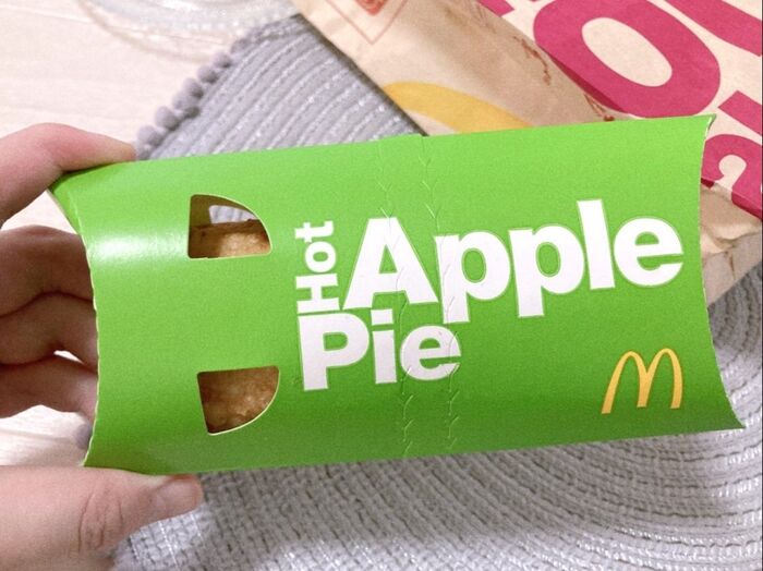 定番「アップルパイ」を冷凍庫へin！