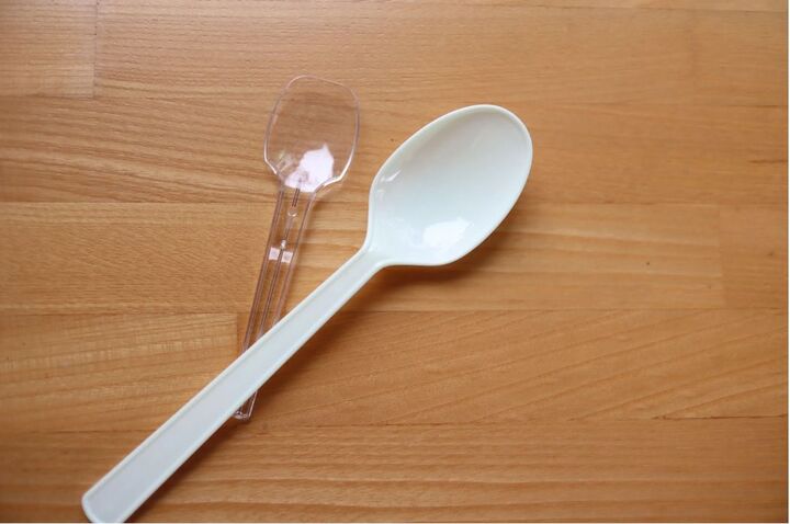 たまりがちなプラスチックスプーンの便利な活用術3選!こう使えばよかったんだ~♪