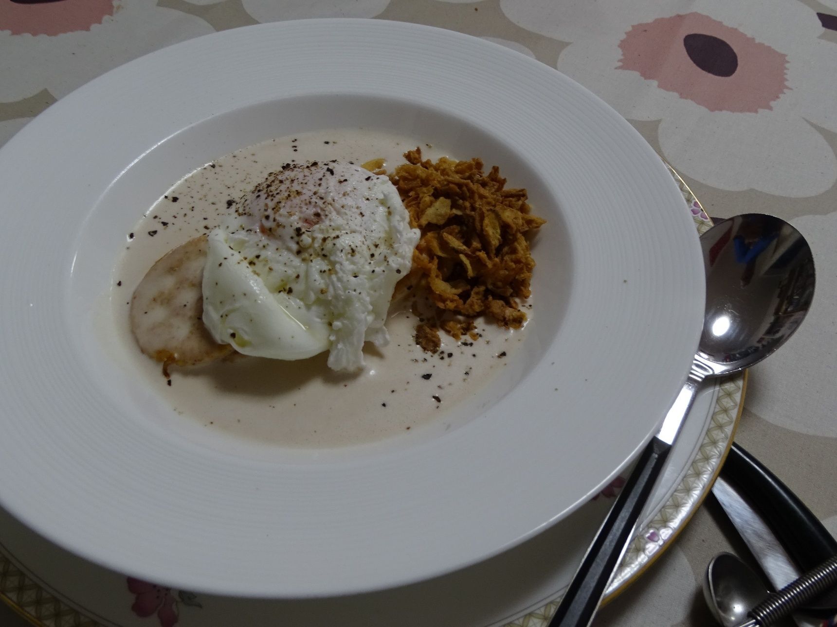 新しい朝食の形　“新感覚の食卓Food「エッグル」