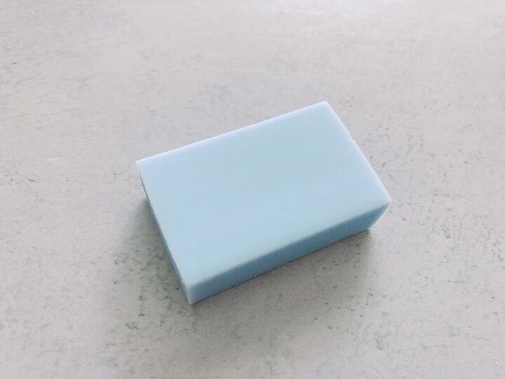 【ダイソー】消しゴム…だよね!?実は、よく発生する困った汚れをスッキリ消せる凄アイテムだった♪