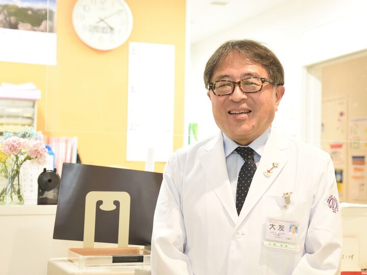 おねしょは人類の進化の証!?「実は私もおねしょをしていました」|夜尿症治療の名医・大友義之教授