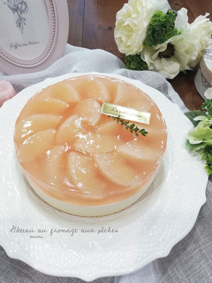キラキラ✩トゥルン♪ゴロッと桃のレアチーズケーキ【動画あり】