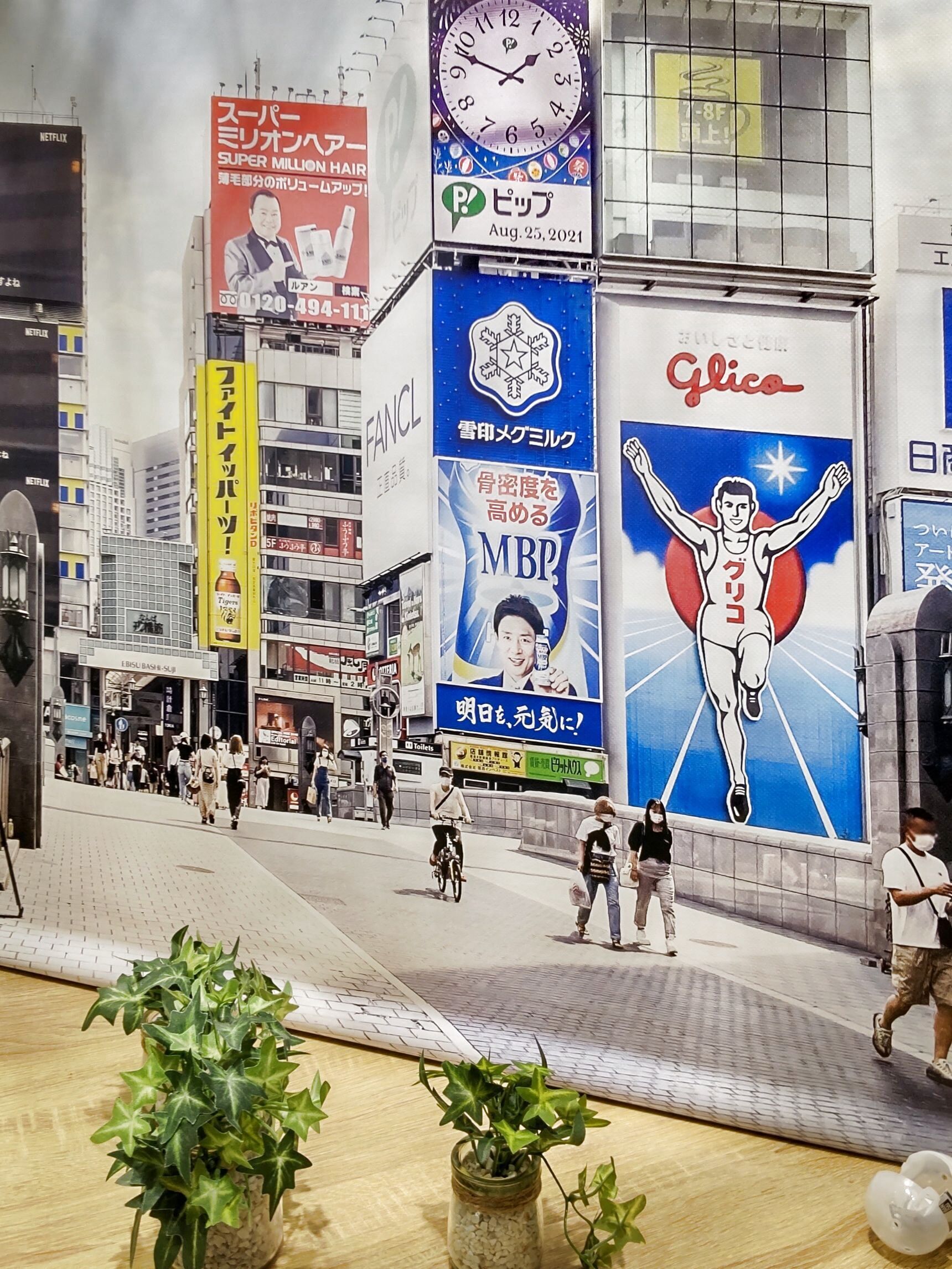 【大阪発ガシャポン】撮影もできるよ♡当てたお品が大阪観光地背景にピッタリすぎて笑みこぼれるー！