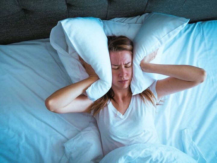 更年期に多い「途中で目が覚める」。解消法と快眠のコツを紹介!