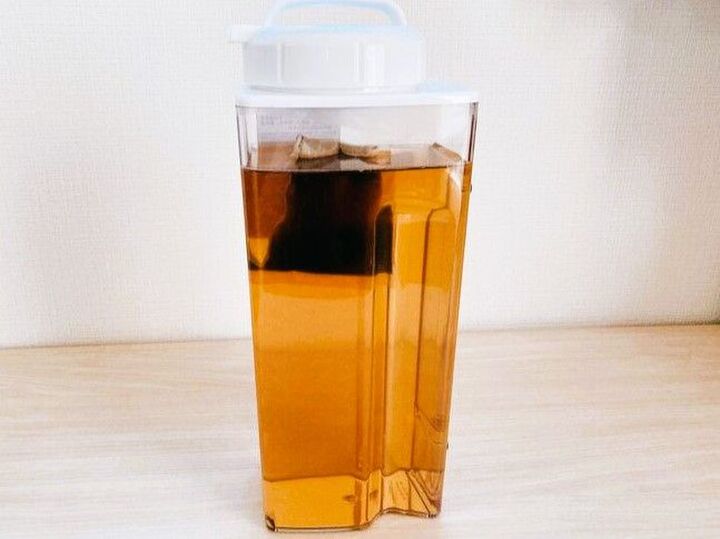 【爆速麦茶!!】麦茶をカップラーメン感覚で作るスゴ技。「煮だし」とか「冷蔵待ち」とか一生しなくて大丈夫!!