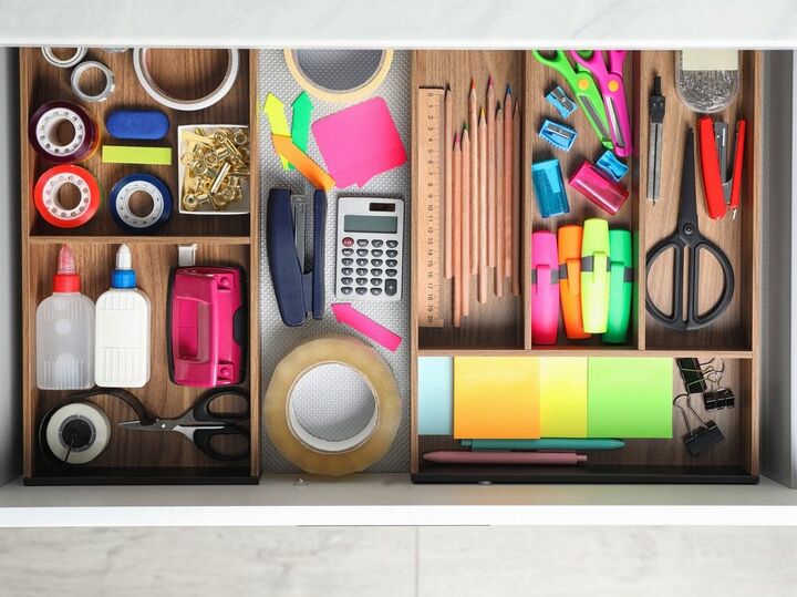 100均や無印良品のアイテムを上手に活用!文房具の整理収納アイデア&片付けのコツも