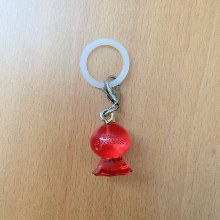 【超実用的ガチャ発見!】なくなる、入れ替わるを解決する番人はこの子にお任せ!可愛すぎる後ろ姿の正体って??