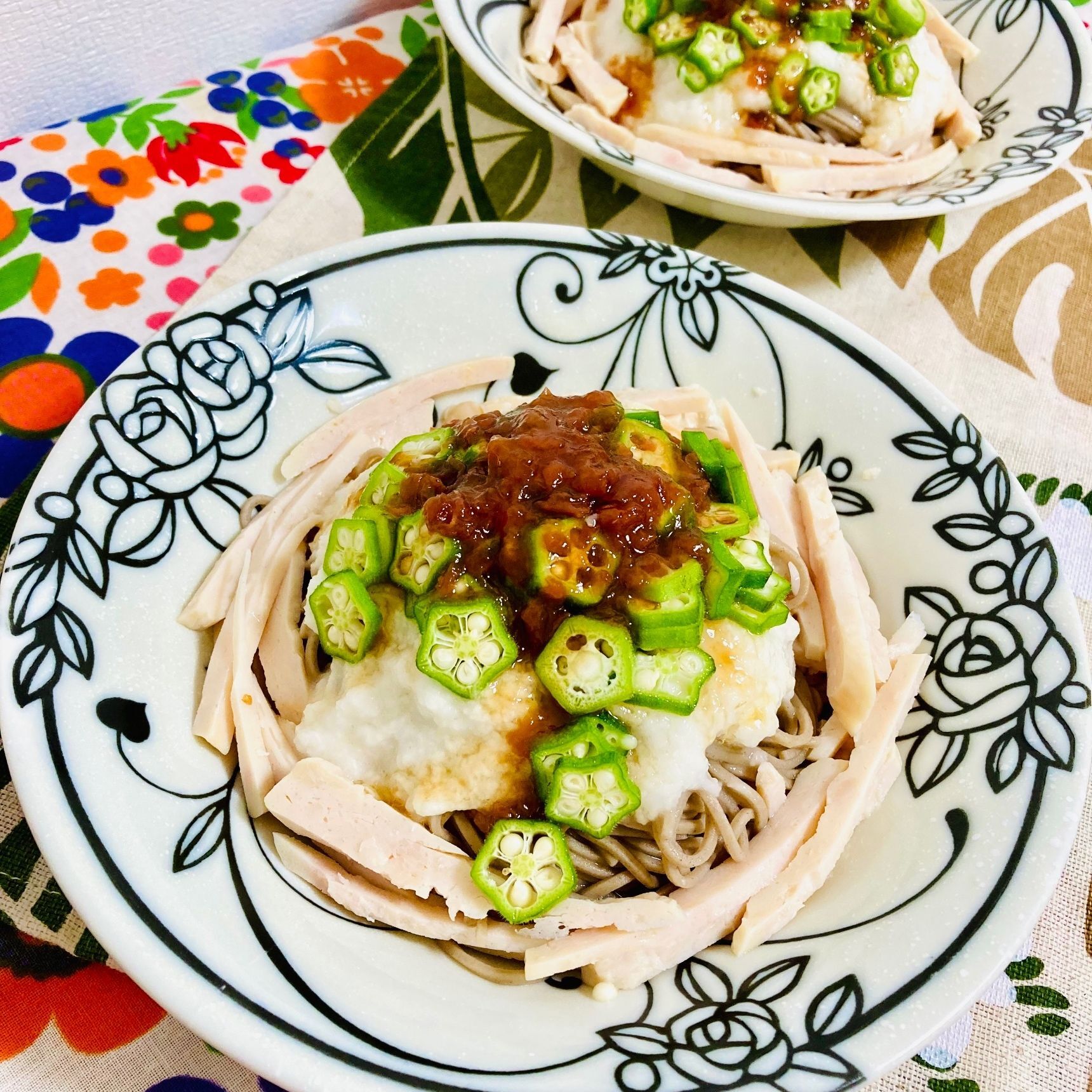 梅ポン酢たれでいただく♪オクラとろろ蕎麦☆