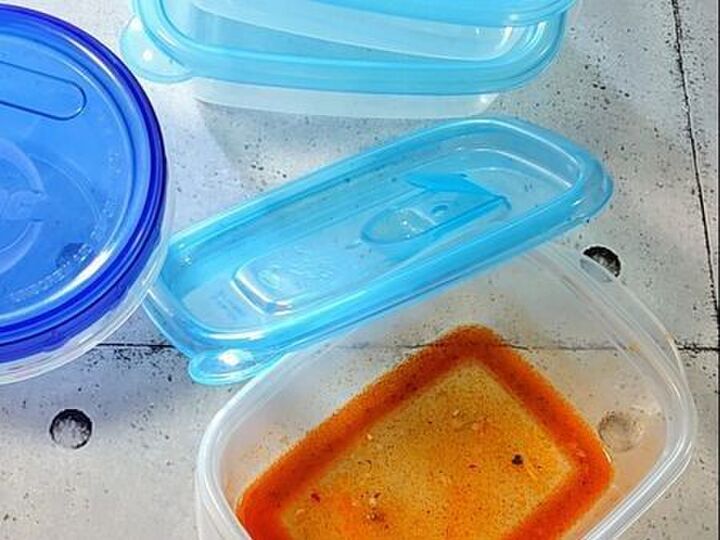 油汚れは、洗剤と一緒にあるモノを入れてシェイクするだけでピカピカ!