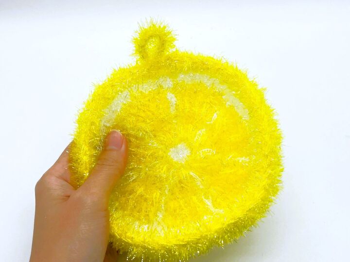 【ダイソー】シンクを彩るフルーツ、お花、食パン…レトロ可愛いすぎて家事のモチベが上がっちゃうアイテムです!