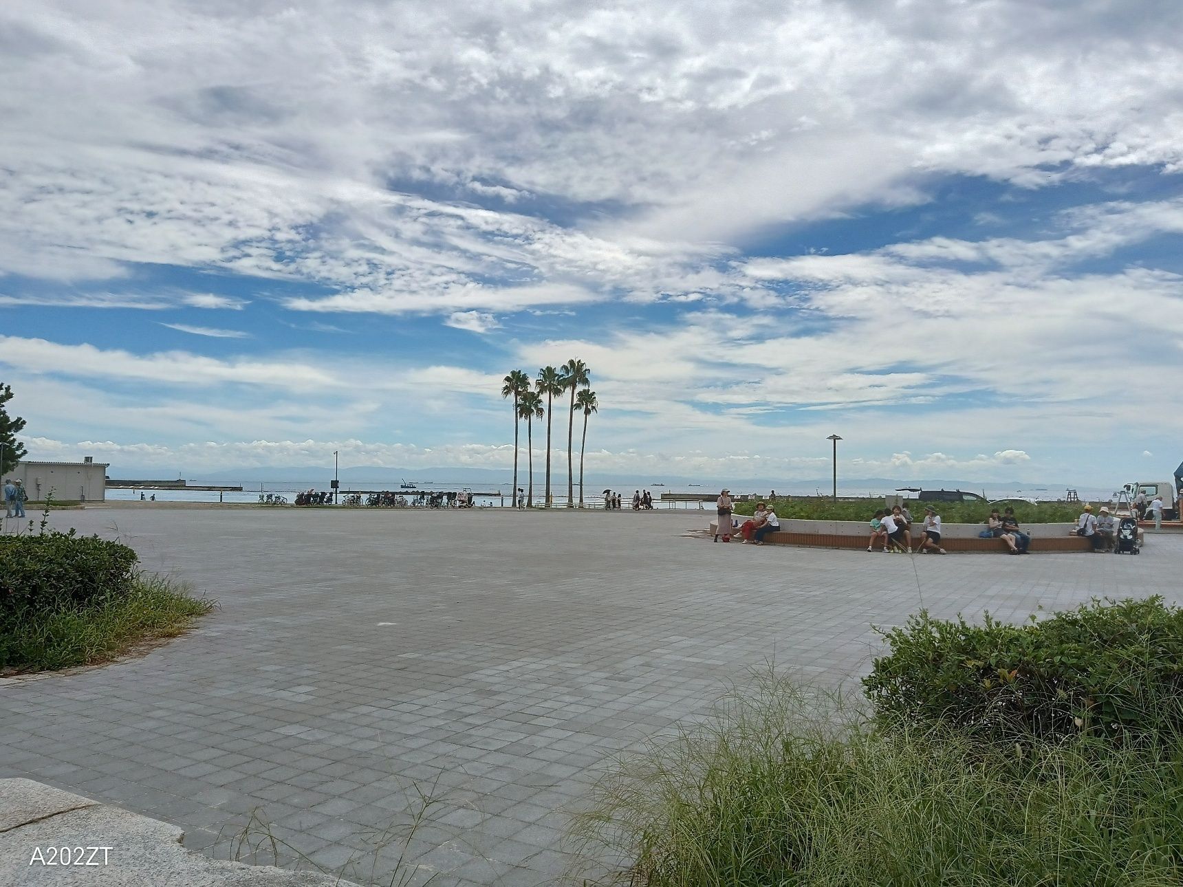 目の前は、須磨beach