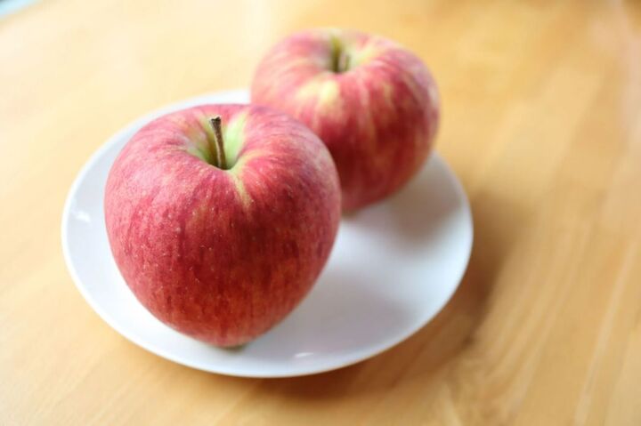 りんごは丸ごと冷凍できるってホント⁉目ウロコな保存法をご紹介☆