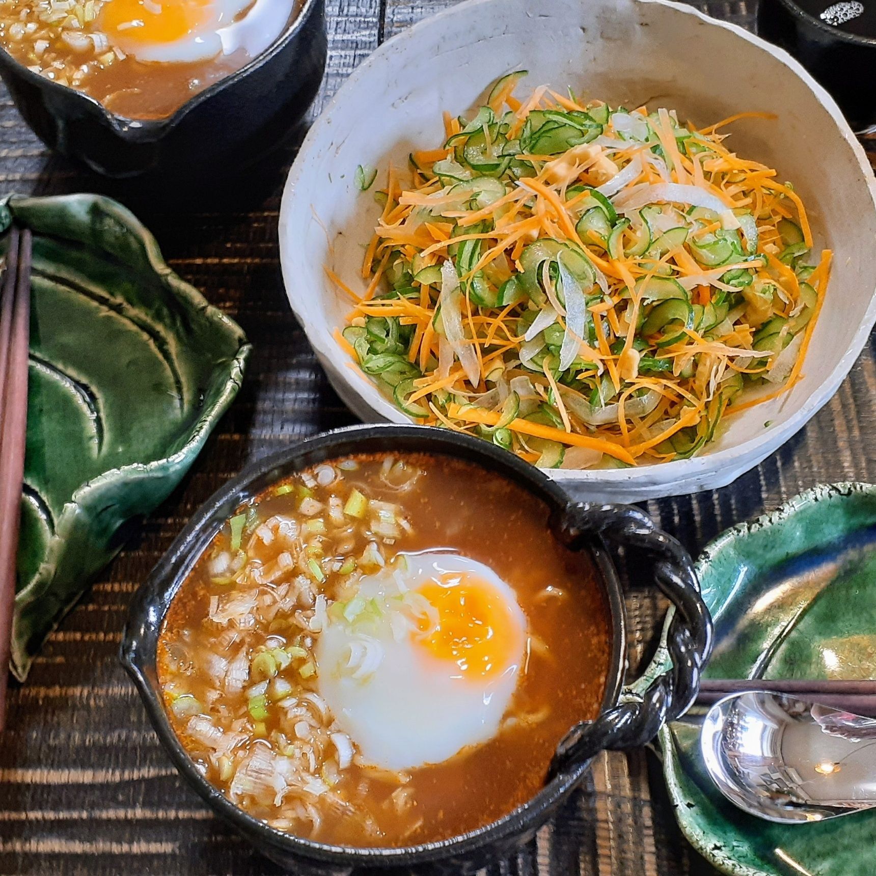 シャキシャキ韓国風サラダ！ピリ辛ゴマ油風味のラーメンに良く合います！