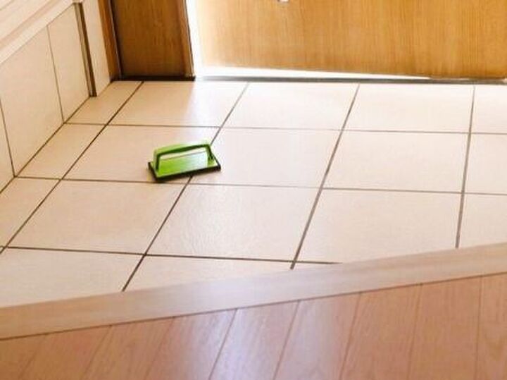 玄関タイルの掃除、面倒じゃない?あっという間にピカピカになりますよ!